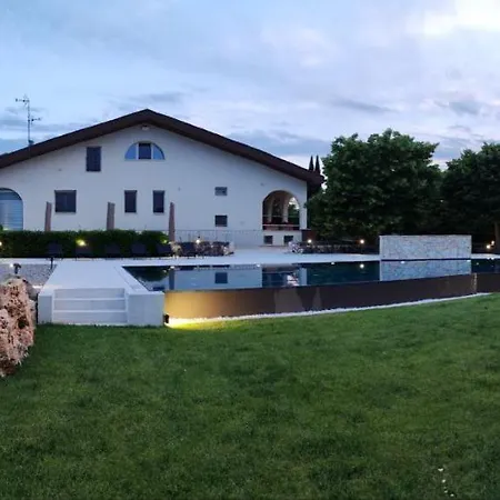 Dei Tigli - Frühstückspension *