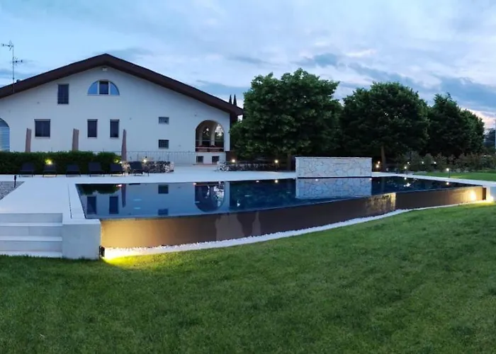 Dei Tigli - Bed & Breakfast *